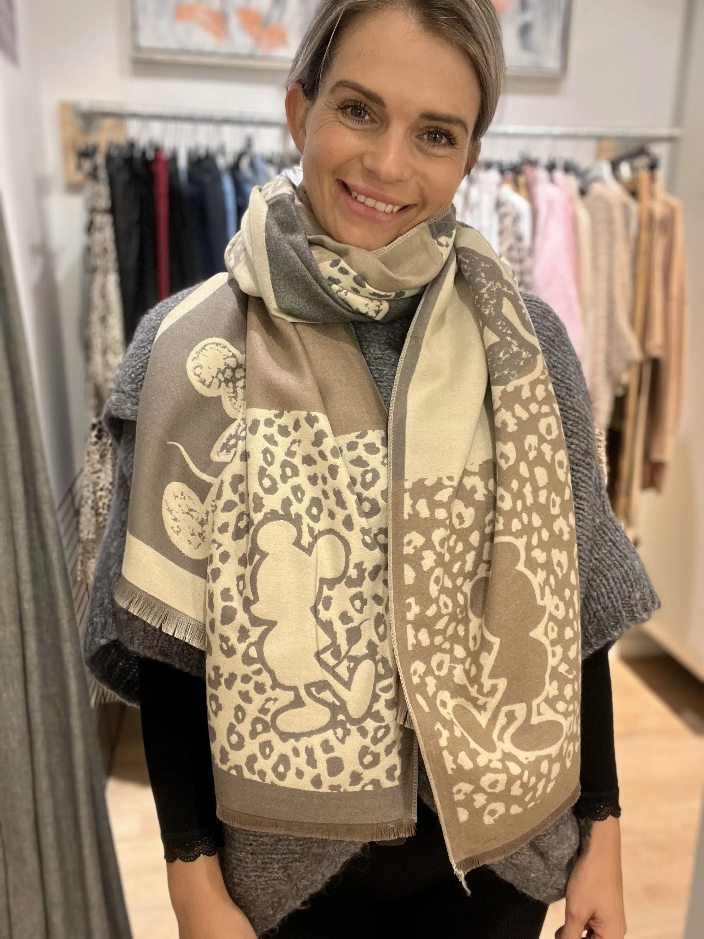 Halstørklæde Mickey Beige - Image 2